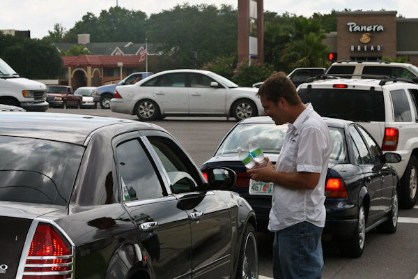 fundraising-in-jax-june-6-2009-19.jpg