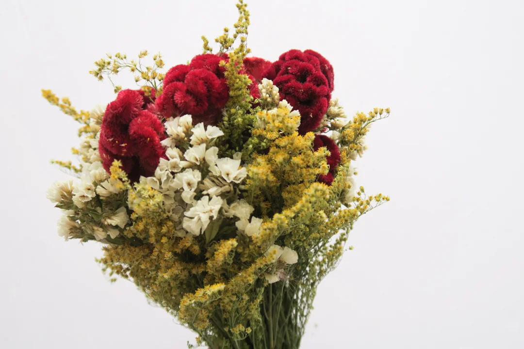 diy-dry-flower-centerpiece-sml-10.jpg