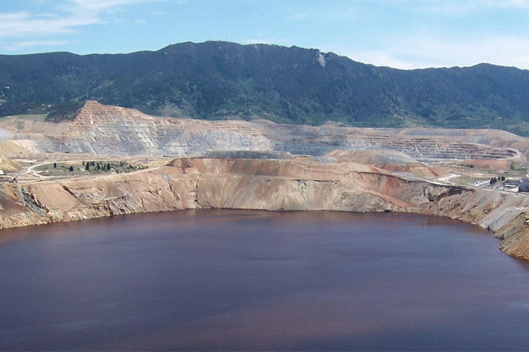 Tajo inundado de la Mina Berkeley - Montana, USA