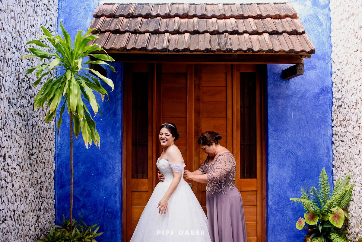 17_09_16_WEDDING_LILY_MORAN_CARLOS_APT_0744_web.jpg