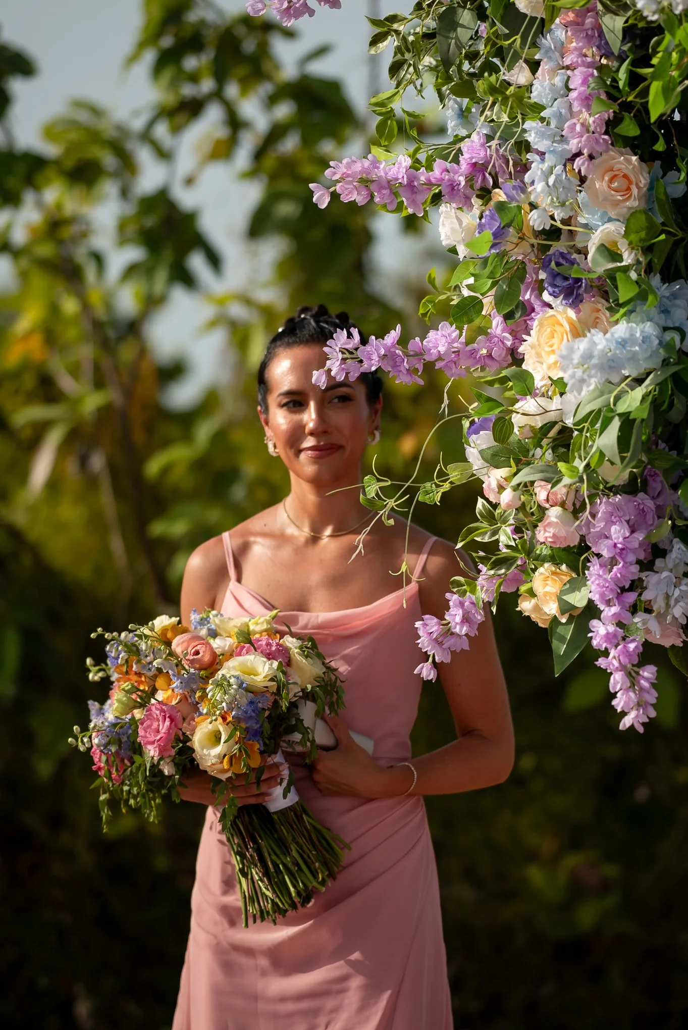 BRIDESMAID_DRESS_FLOWER_DECORATION.JPG