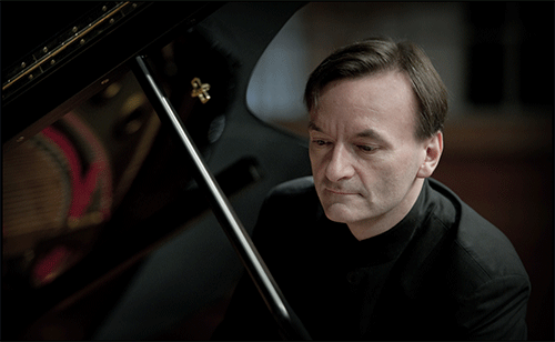 Stephen Hough, piano