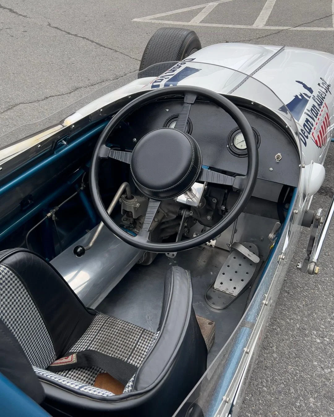 🔥 Before fancy wings for downforce, electronics, and carbon fiber, there were front-engine Offy roadsters like this Dean Van Lines racer - Look at that cockpit. Built for pure speed and steely-nerved drivers, it embodies a legendary era of Indy raci