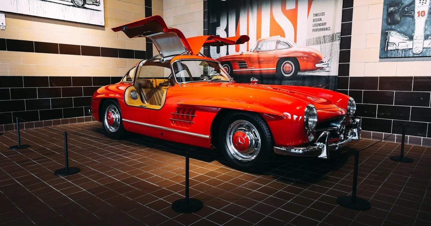 Two icons. Two generations. One incredible display. 🏁

The 1955 Mercedes-Benz 300 SL Gullwing and 2005 Mercedes-Benz SLR McLaren have joined us at the Saratoga Automobile Museum!

From the timeless elegance of the Gullwing to the breathtaking perfor