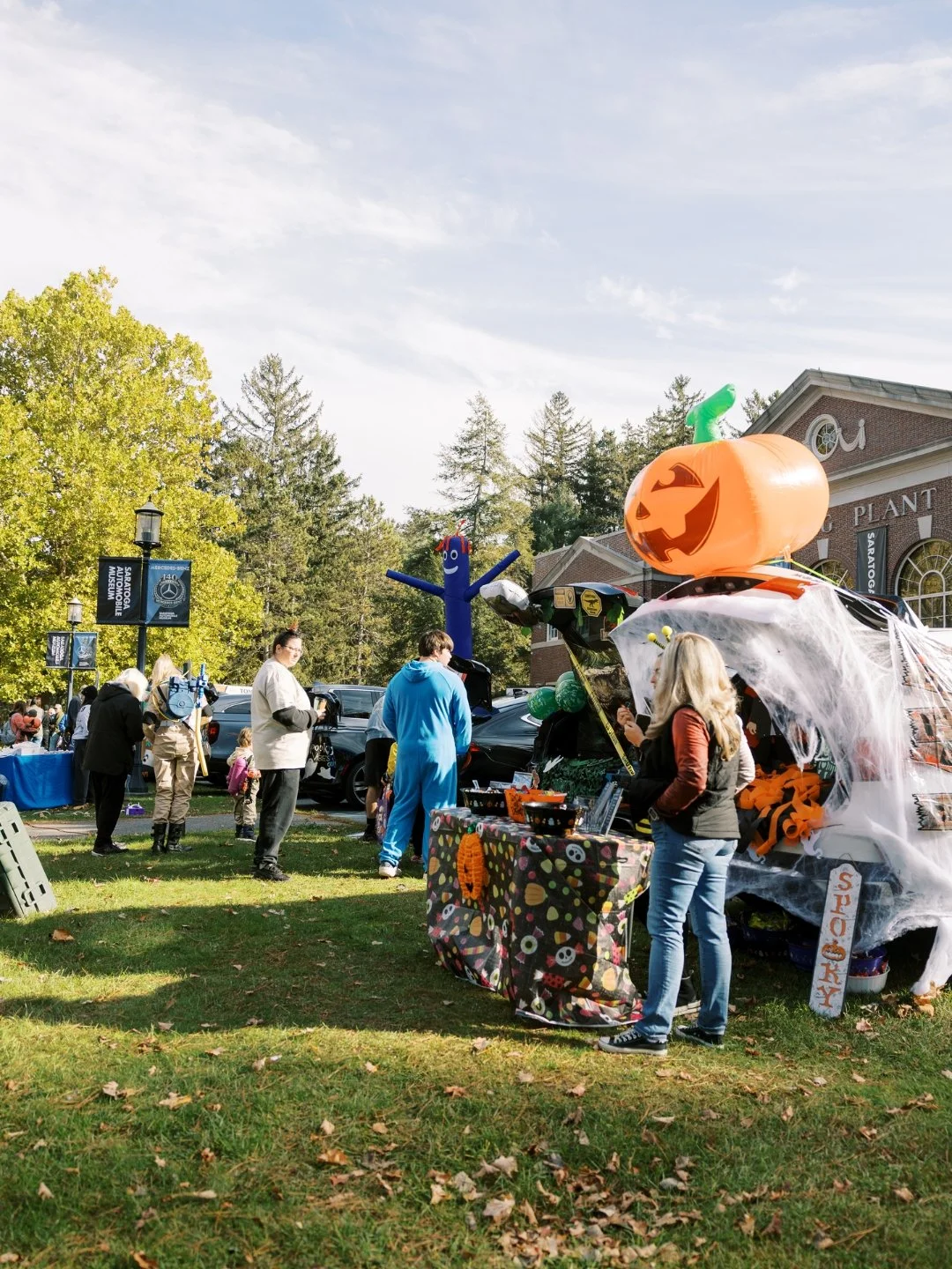 🎃 OVER 500 PEOPLE CAME OUT FOR OUR FIRST EVER TRUNK OR TREAT!🍬👻

What an incredible afternoon at the Saratoga Automobile Museum! ❤️

We want to send a heartfelt THANK YOU to everyone who helped make this year's Trunk or Treat so special!

To every