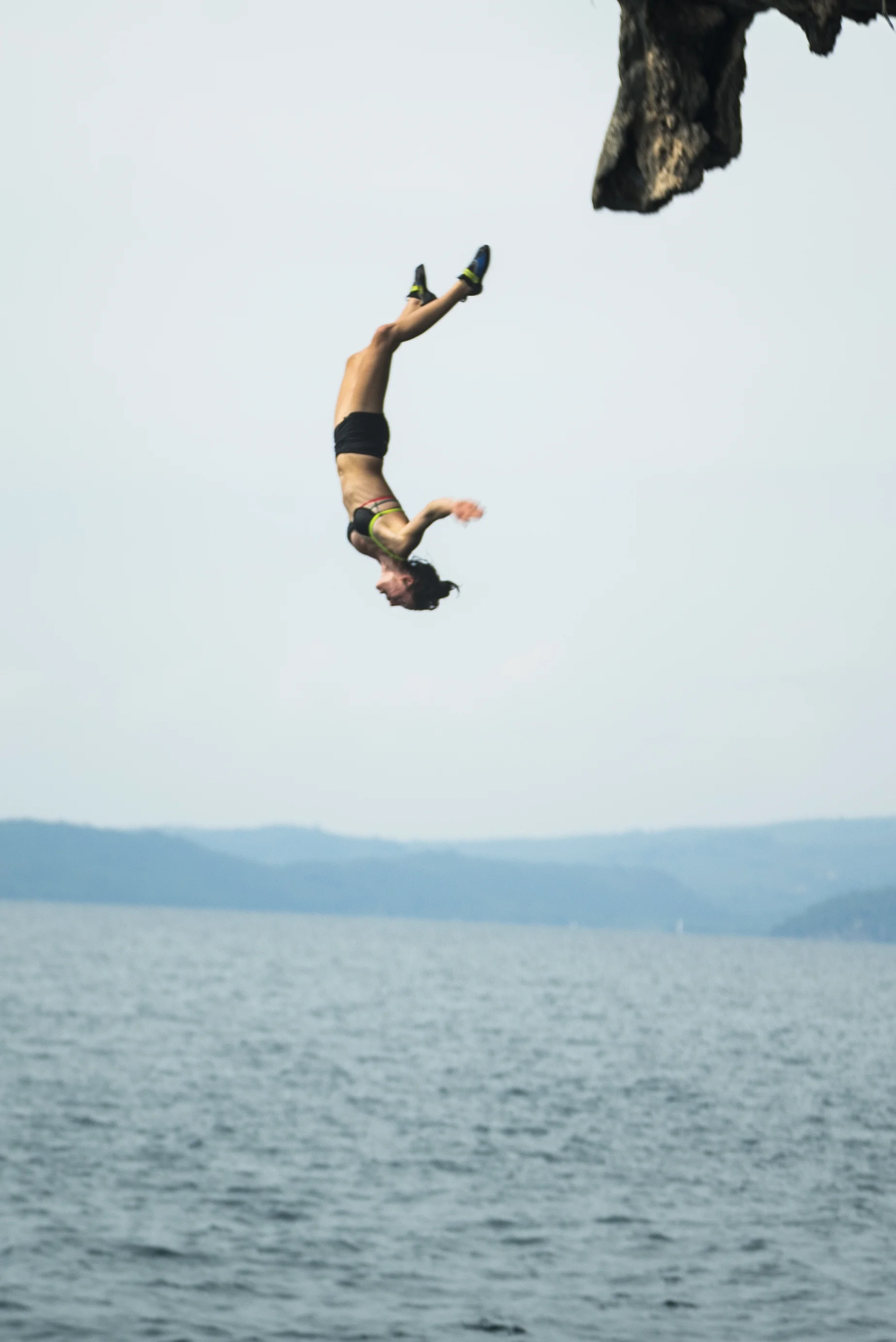 AJ Thai Jump Full Res 7220151222-DSC03794.jpg