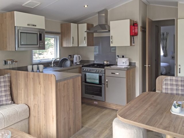 Sup 2 bed Caravan-005-WEB.jpg