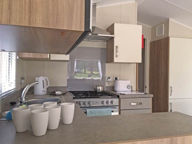 Sup 2 bed Caravan-009-WEB.jpg