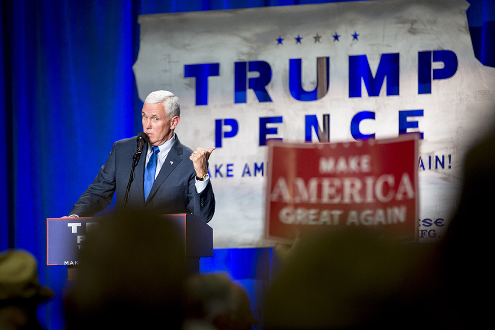 09192016_BJM_Mike_Pence_Rally_in_Dubuque_30.jpg