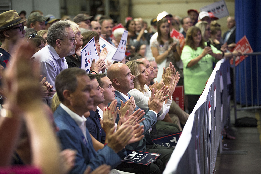 09192016_BJM_Mike_Pence_Rally_in_Dubuque_02.jpg