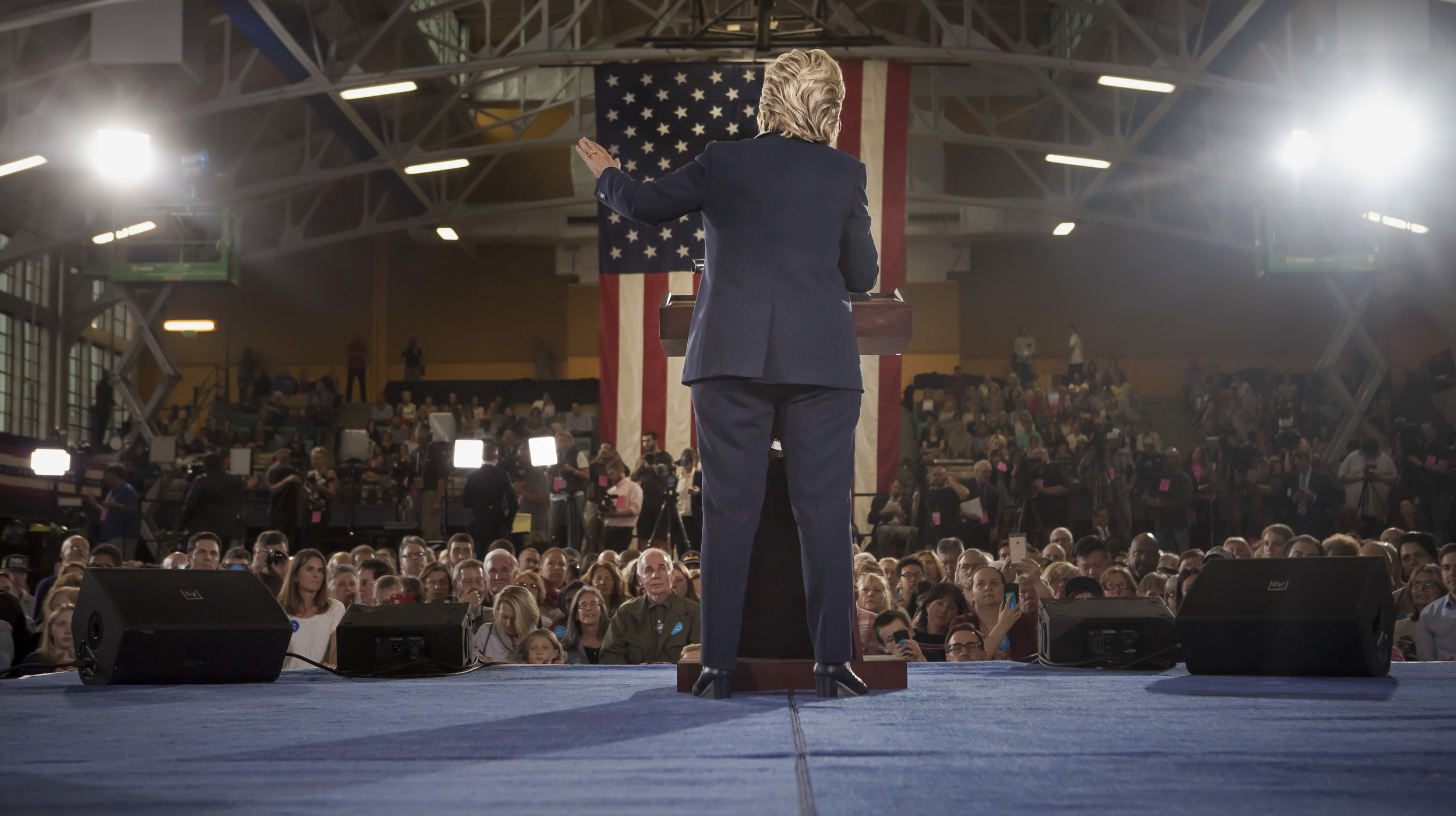 10032016_BJM_Hillary_Campaigns_in_Akron_Ohio_02.jpg