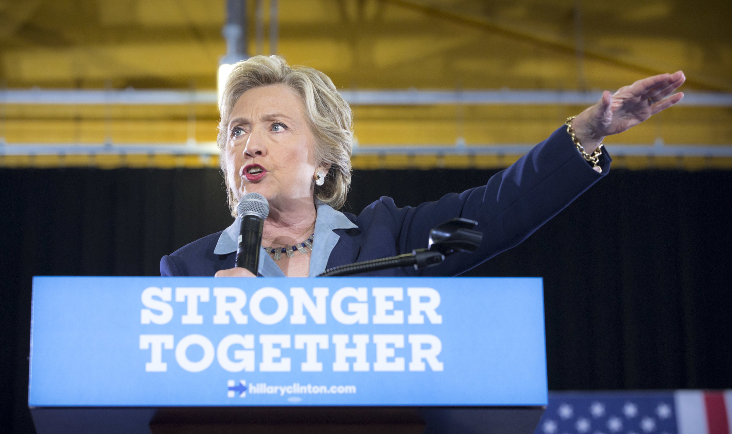 10032016_BJM_Hillary_Campaigns_in_Akron_Ohio_14.jpg