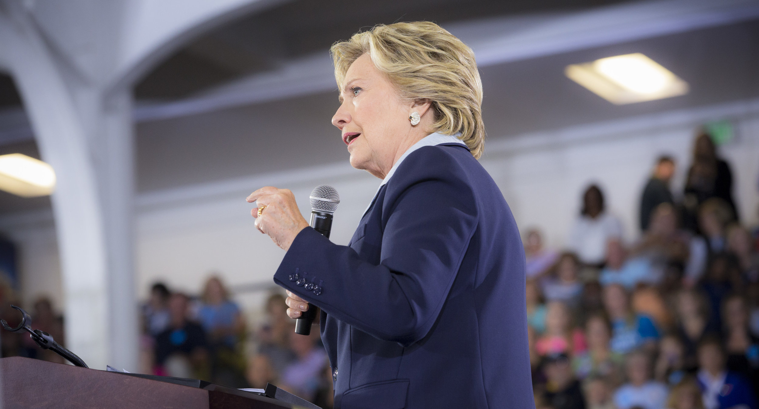 10032016_BJM_Hillary_Campaigns_in_Akron_Ohio_40.jpg