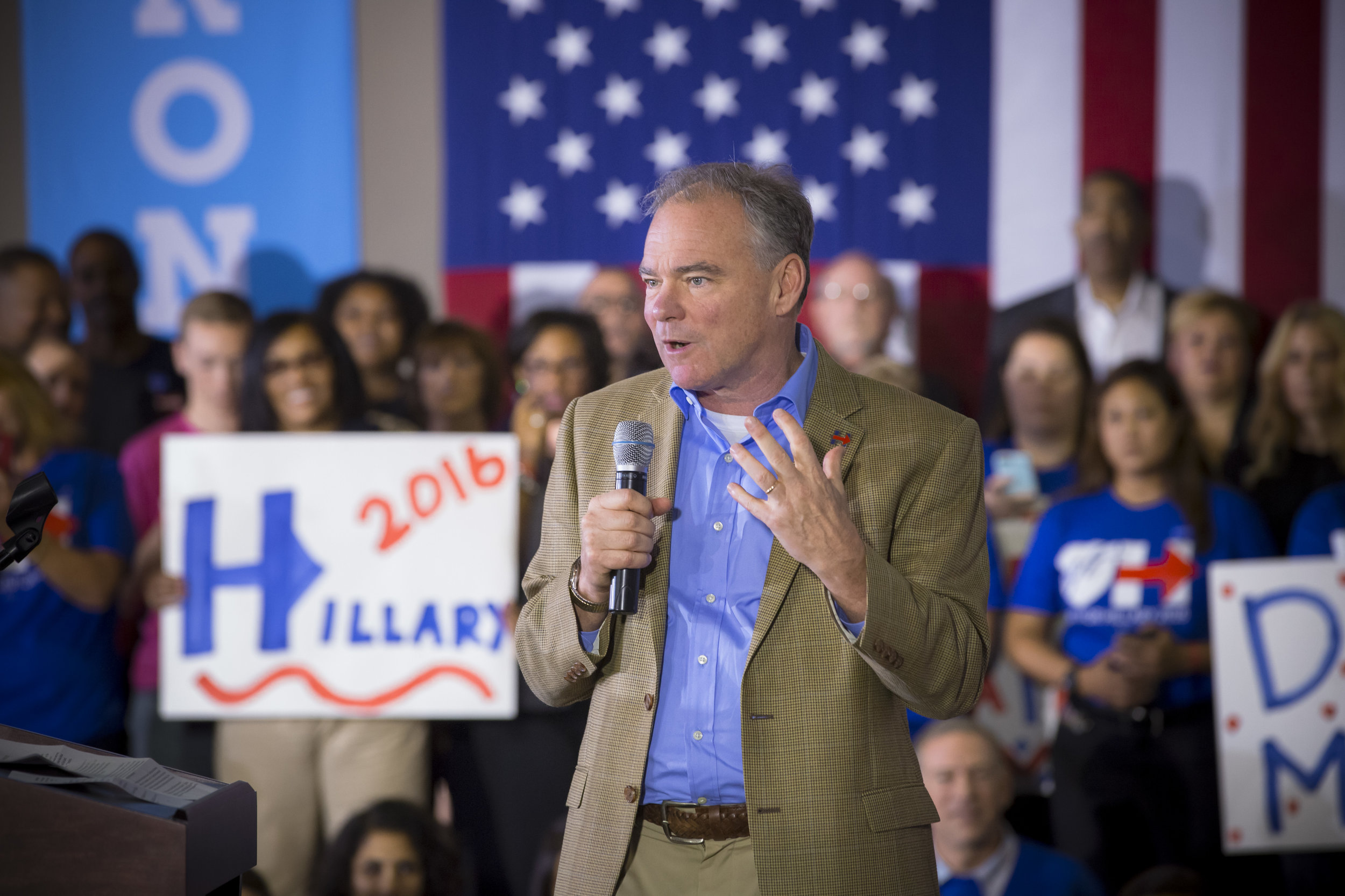 10052016_BJM_Tim_Kaine_Campaigns_in_Philadelphia_Pennsylvania_06.jpg