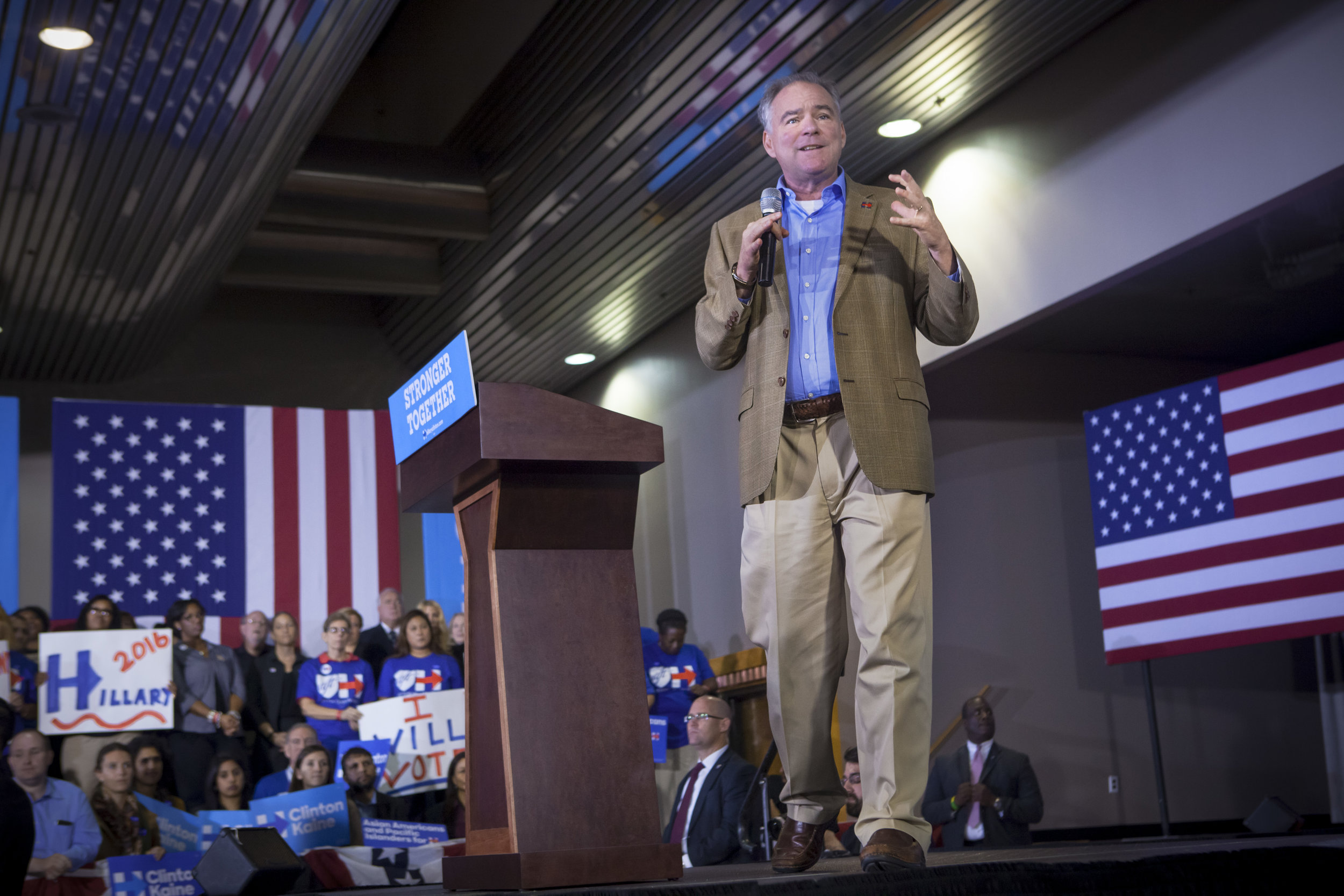 10052016_BJM_Tim_Kaine_Campaigns_in_Philadelphia_Pennsylvania_24.jpg