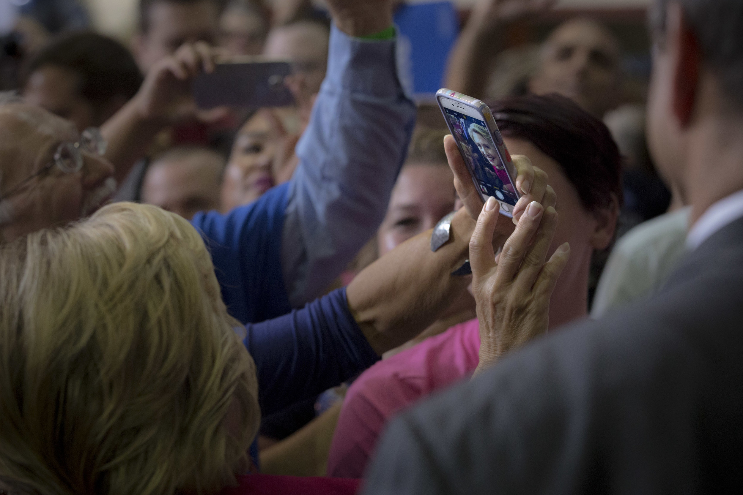 10042016_BJM_Hillary_Clinton_Campaigns_in_Harrisburg_Pennsylvania_37.jpg