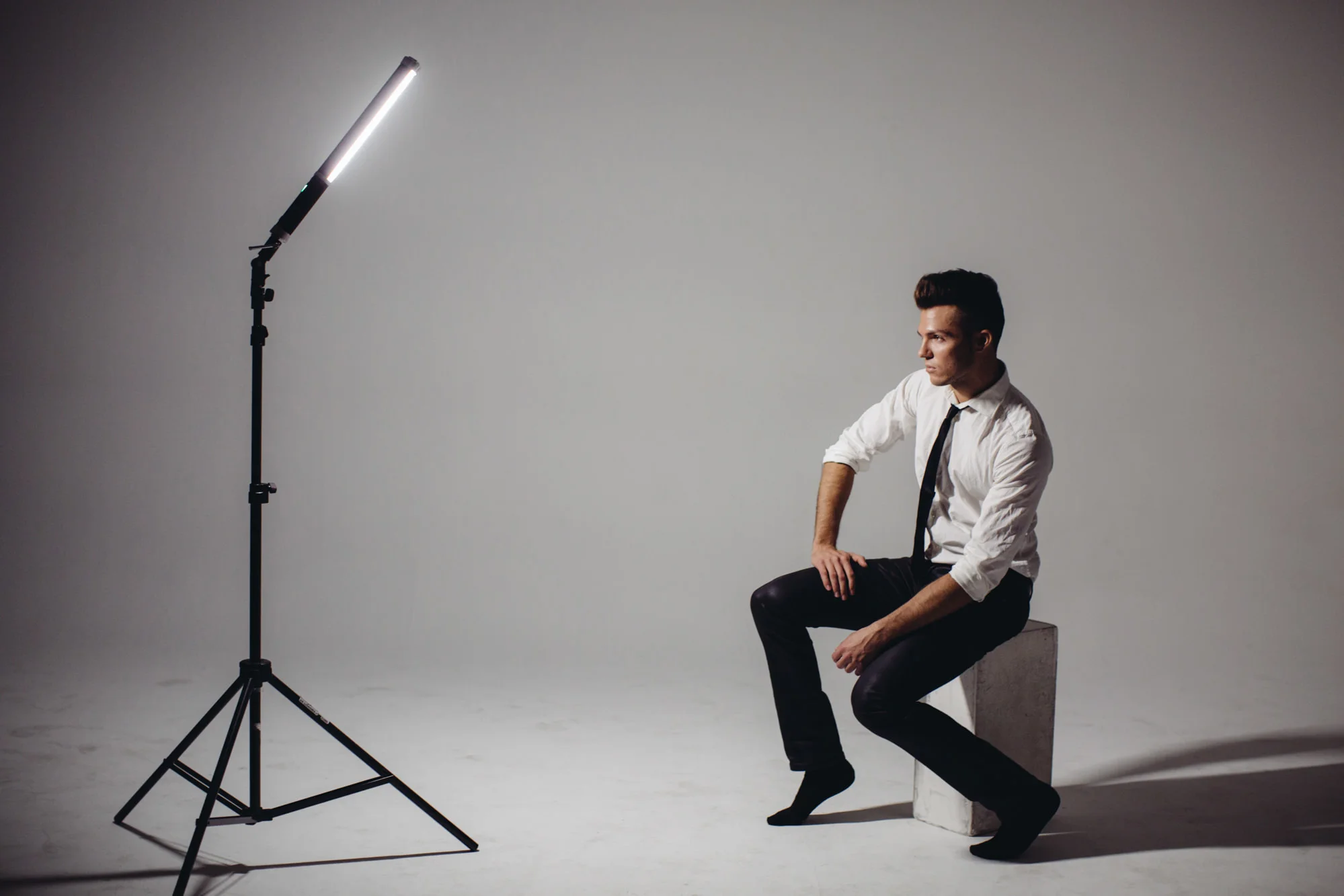 Quick little behind the scenes of how I use the Westcott Icelight Canon 5D MkIII 50mm 1.2 / Westcott Icelight