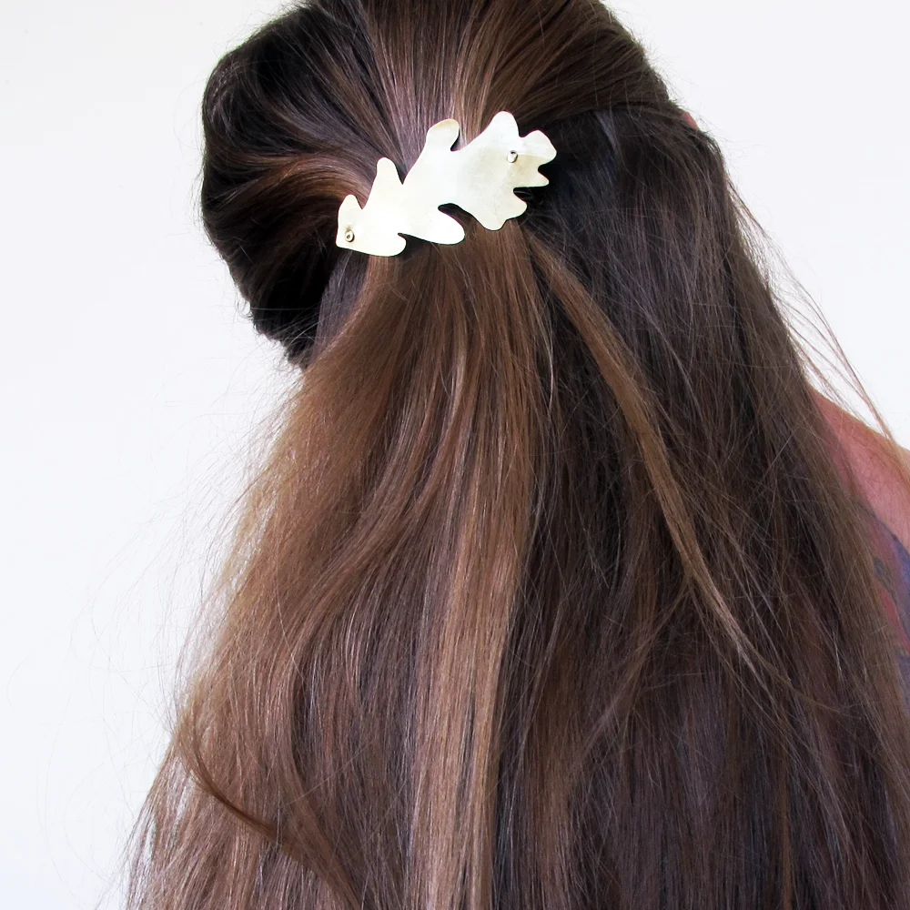 BlackOakLeafHairclipWORN.jpg