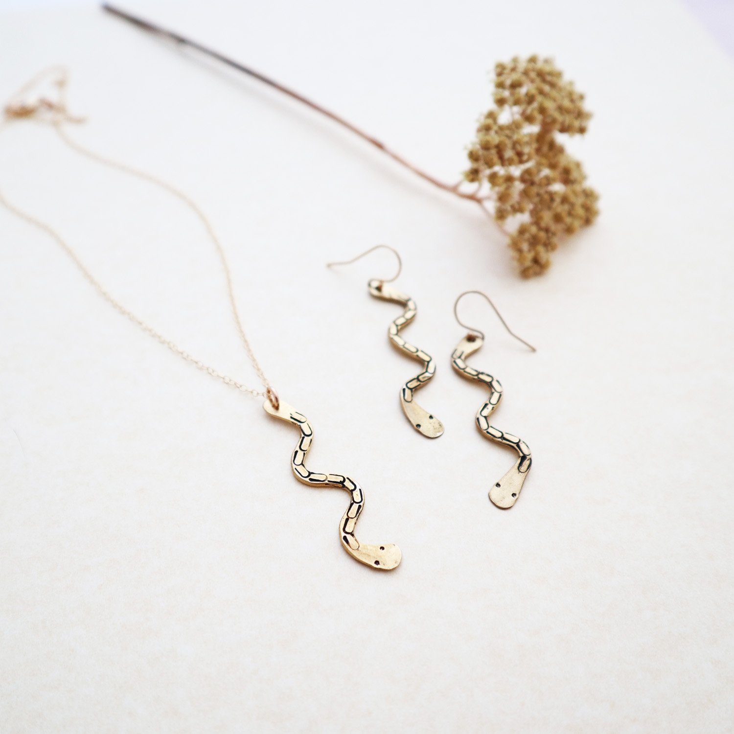 OGSnakeEarNeck4.jpg