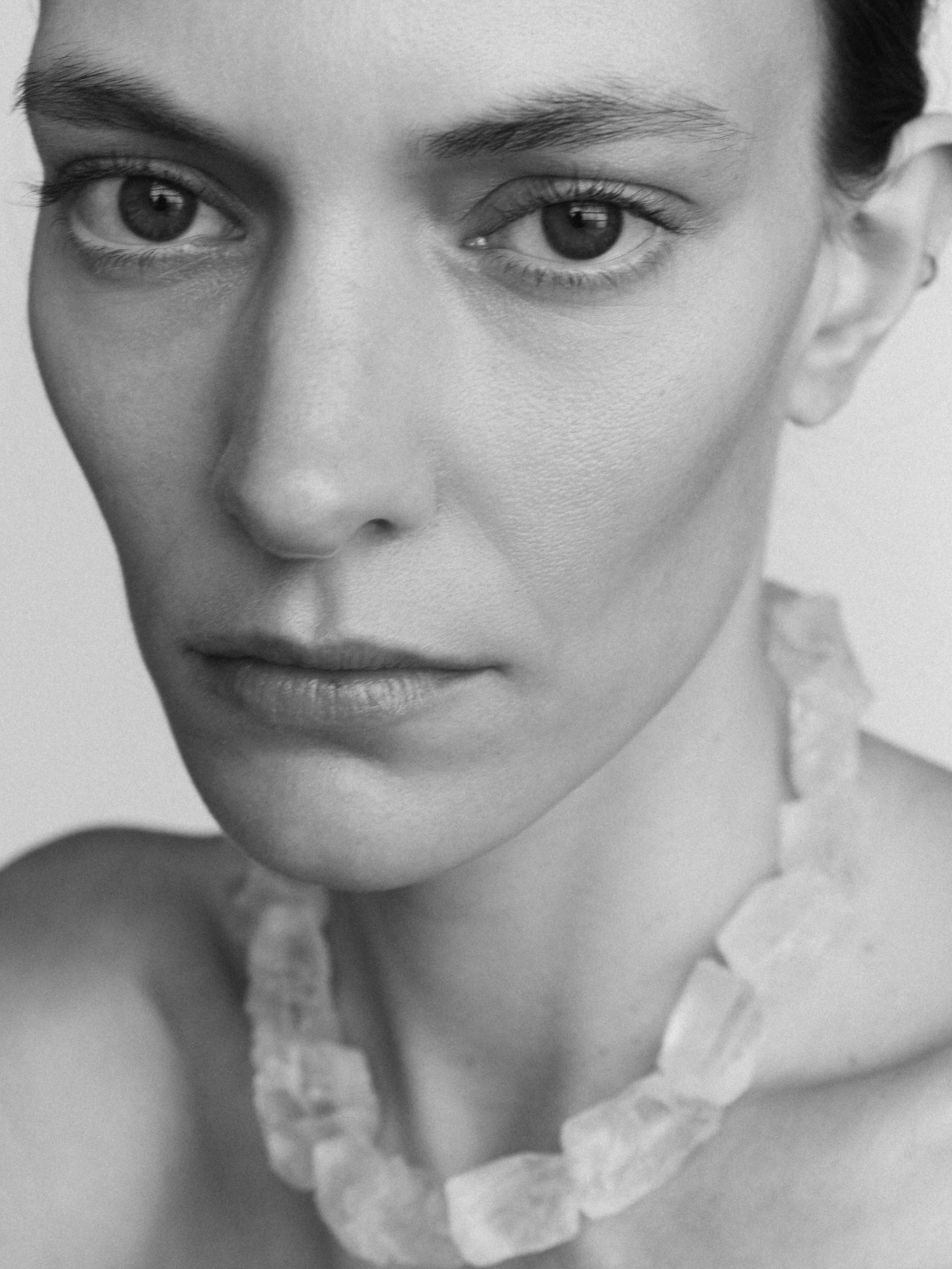 ONE_RasmusJensen_SarahRose_002.jpg
