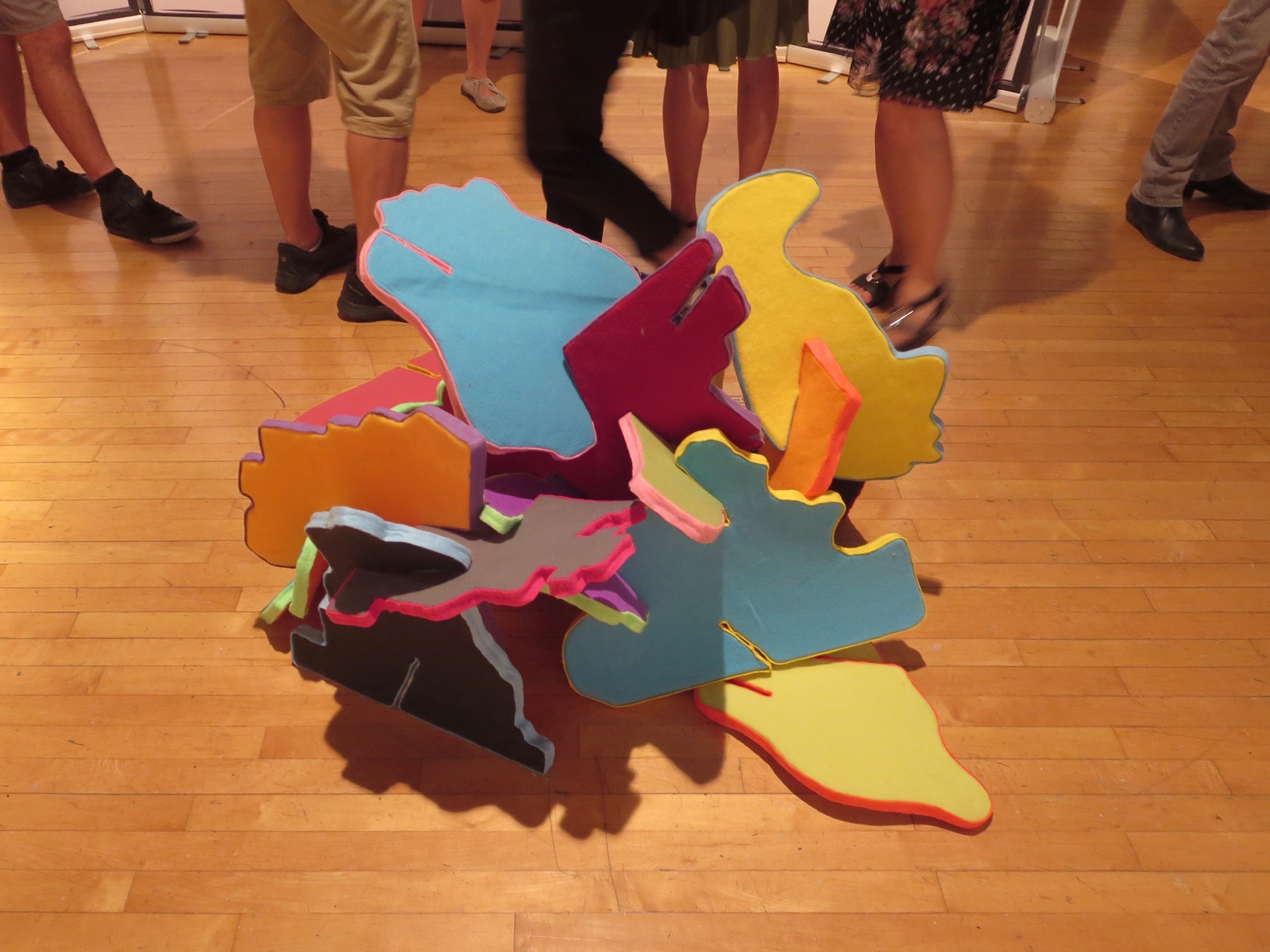 Le puzzle interactif d'Ian Langohr, illustrant l'économie comportementale, en collaboration avec l'économiste Chris Barrington-Leigh.
