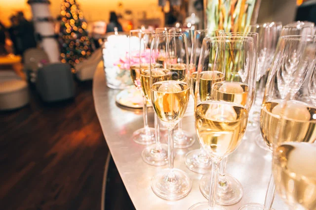 Champagne, of course!