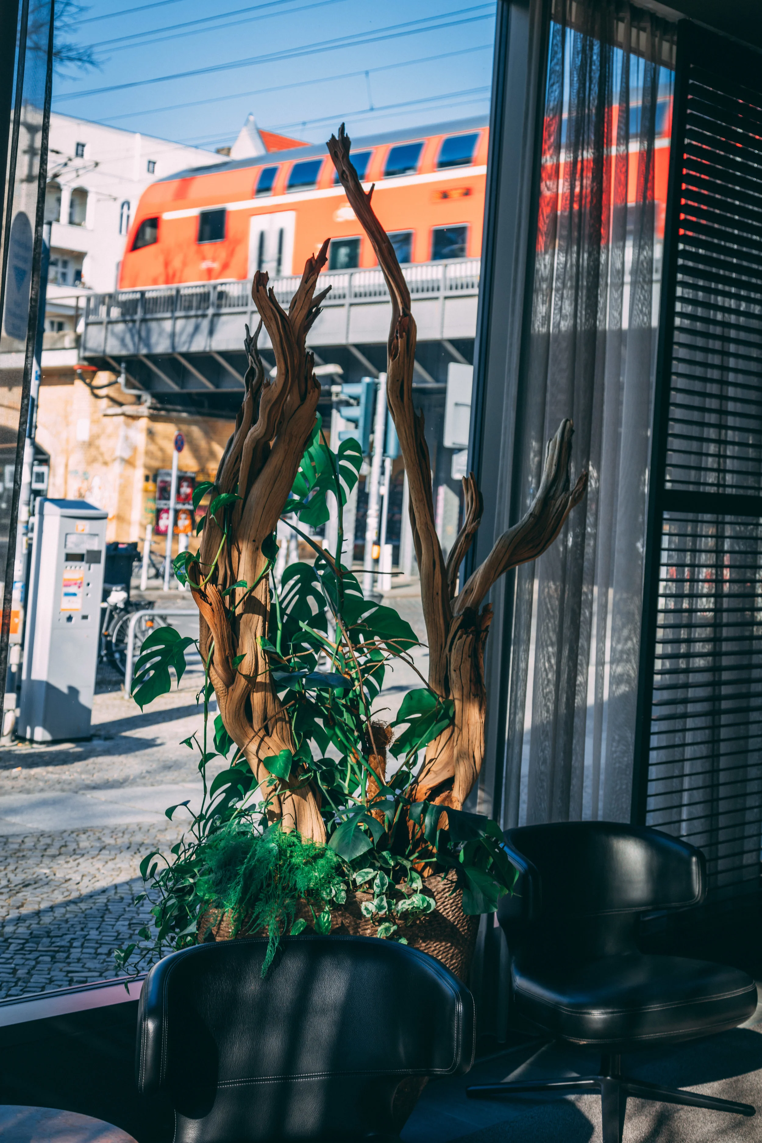 Sug-SeanxPaulaPotry-Hotellok80-Berlin-2.jpg