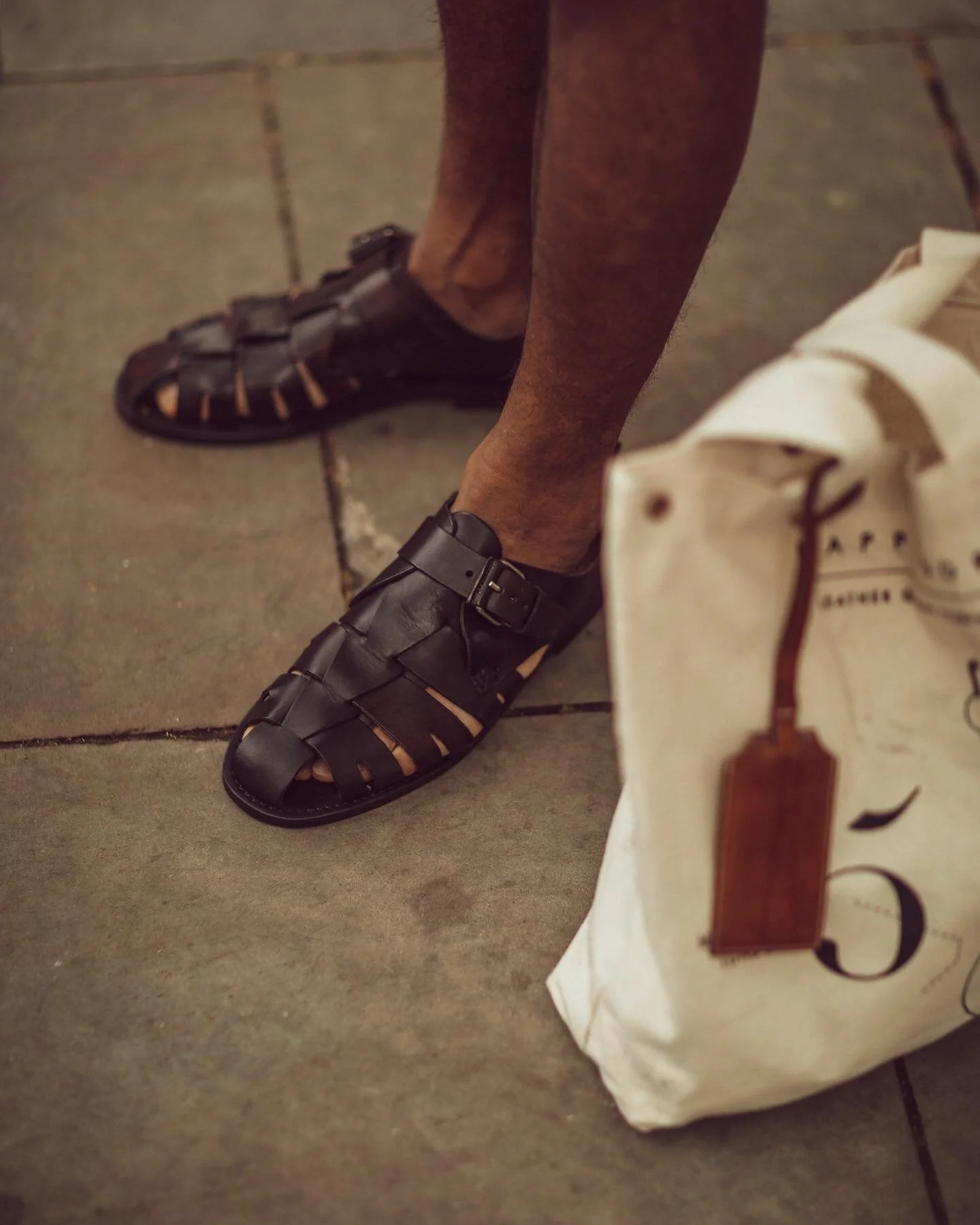 Nappa Dori is a tribute to quintessential Indian sensibilities, blended perfectly with contemporary interpretations in design, material and craftsmanship.

The Indian love story being a global one, aspires everyone to the nostalgia, mysticism and rom