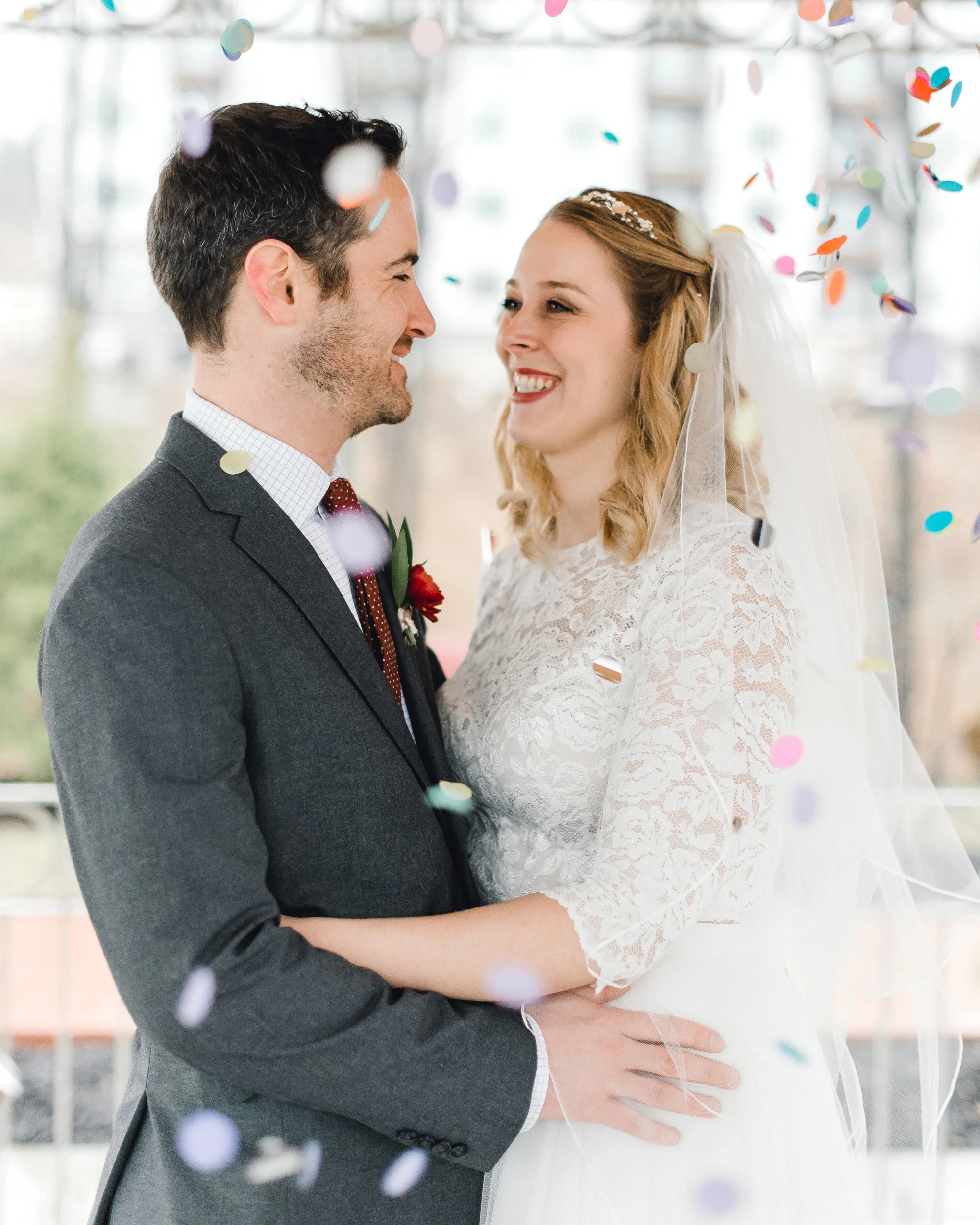 quality-gardens-valencia-wedding-confetti.jpg