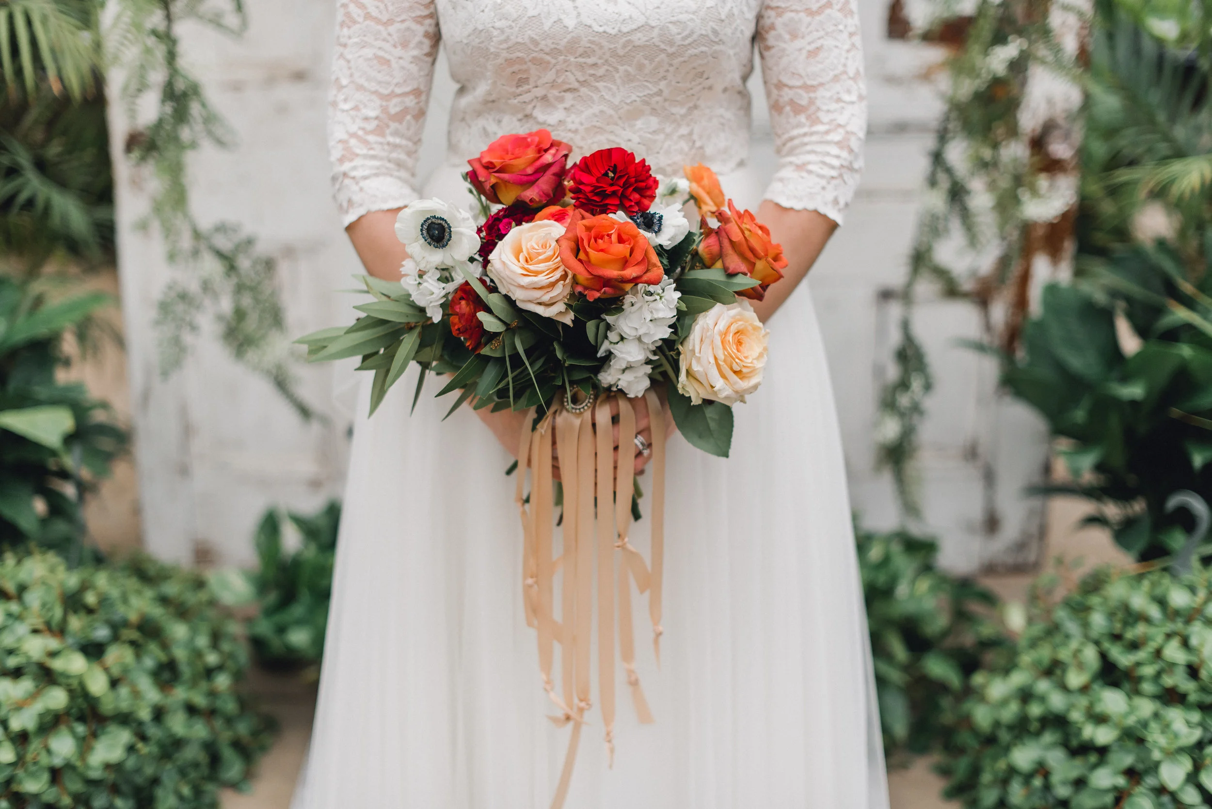 quality-gardens-valencia-wedding-bouquet.jpg