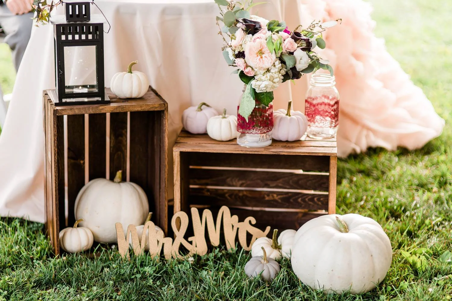 armstrong-farms-wedding-fall-autumn-boho-rustic-0037.jpg