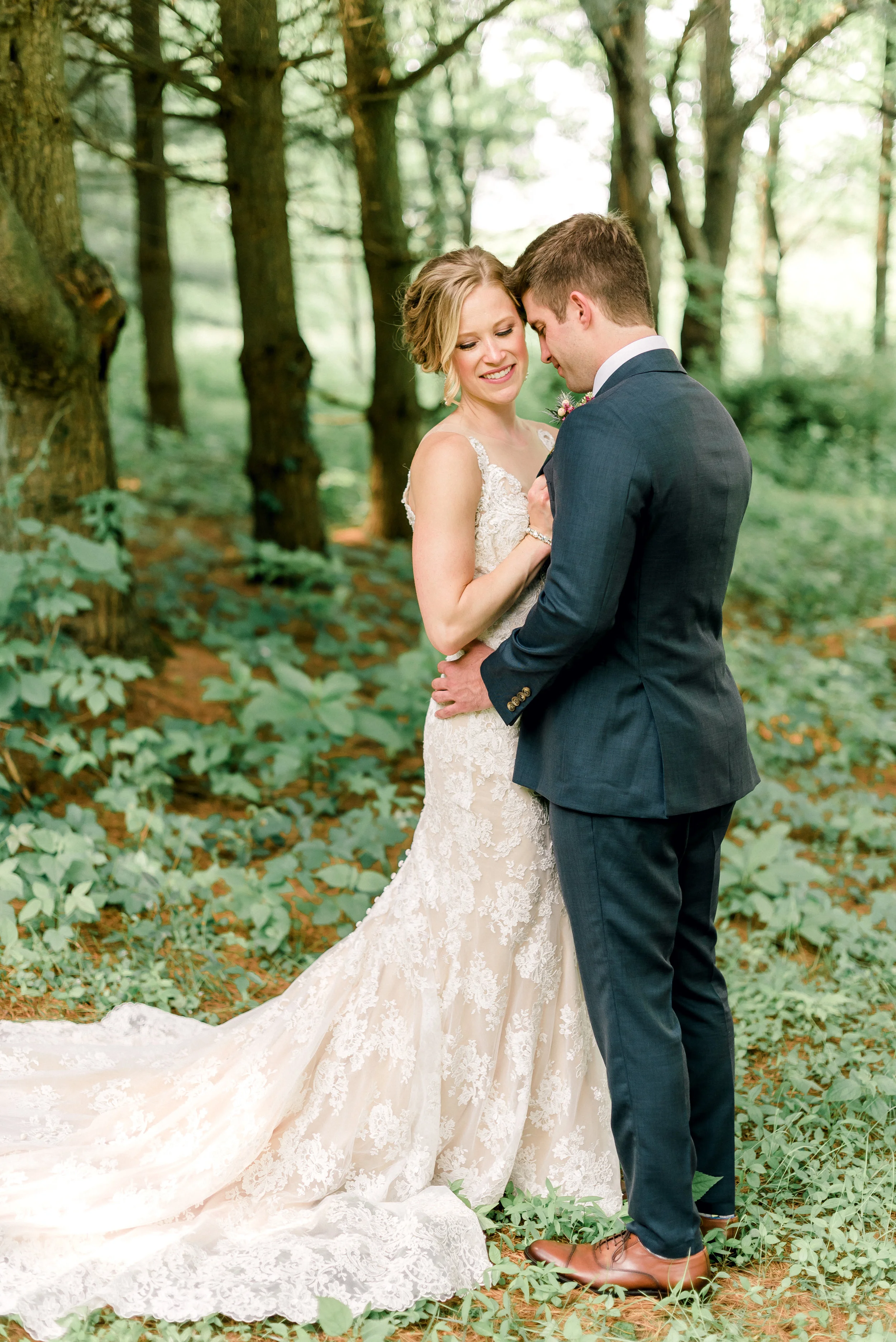 pittsburgh-wedding-photographer-shady-elms-farm-0031.jpg