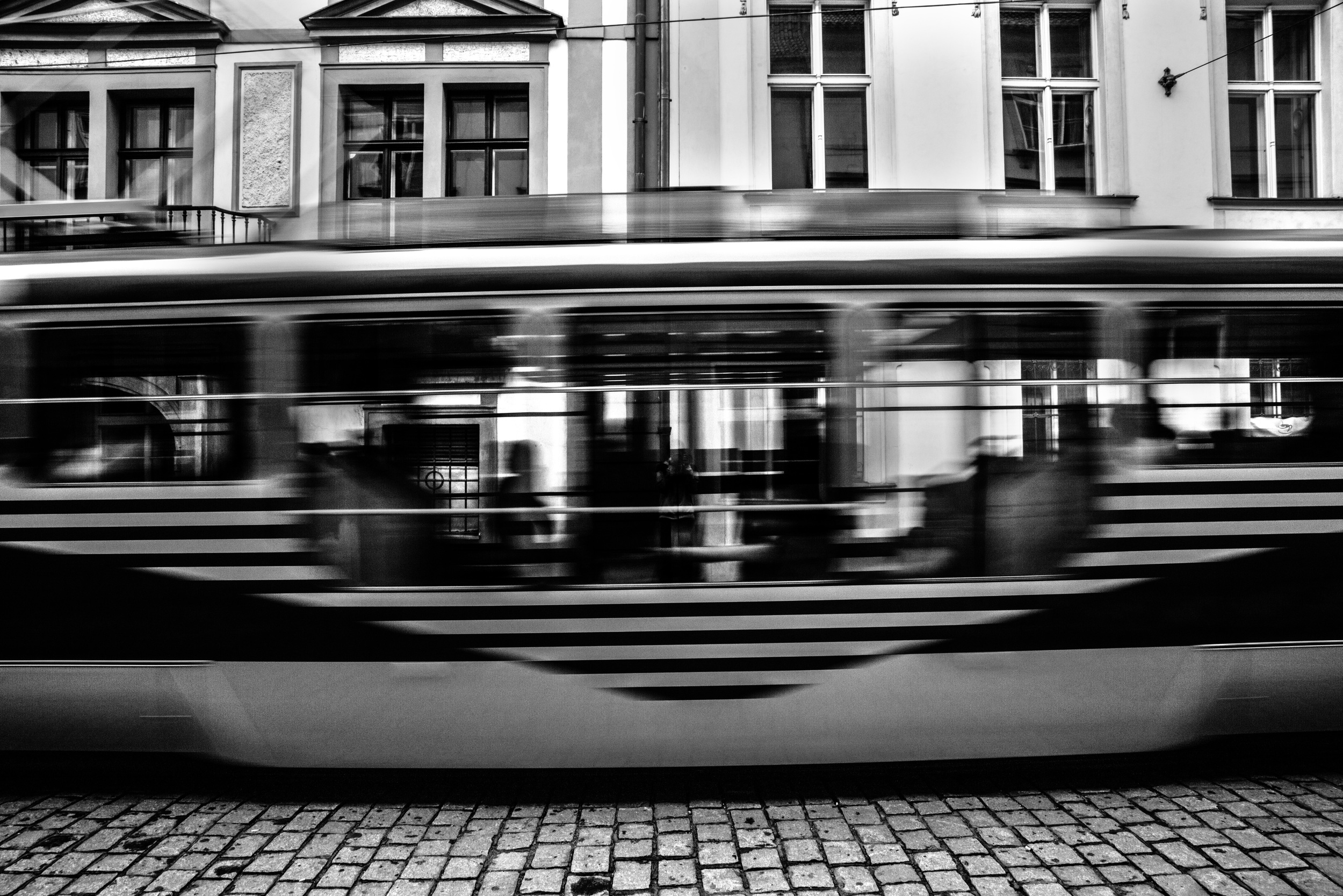 trainblur.jpg
