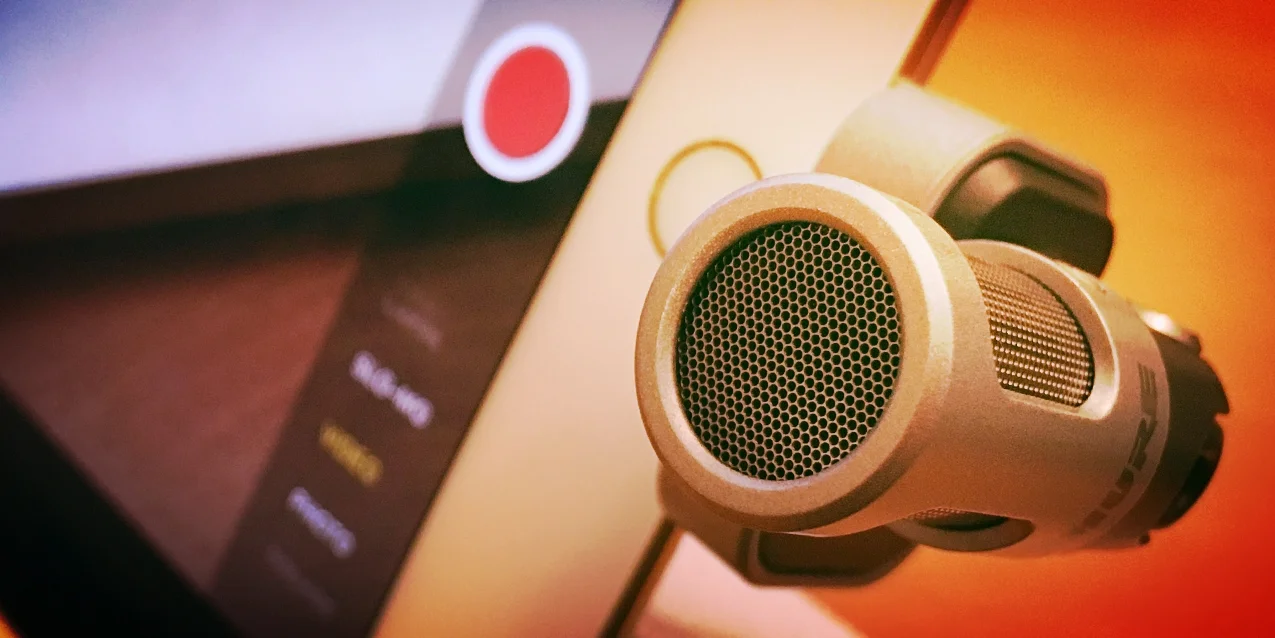 shure-mv88-lightning-mic-ipad-pro.jpg