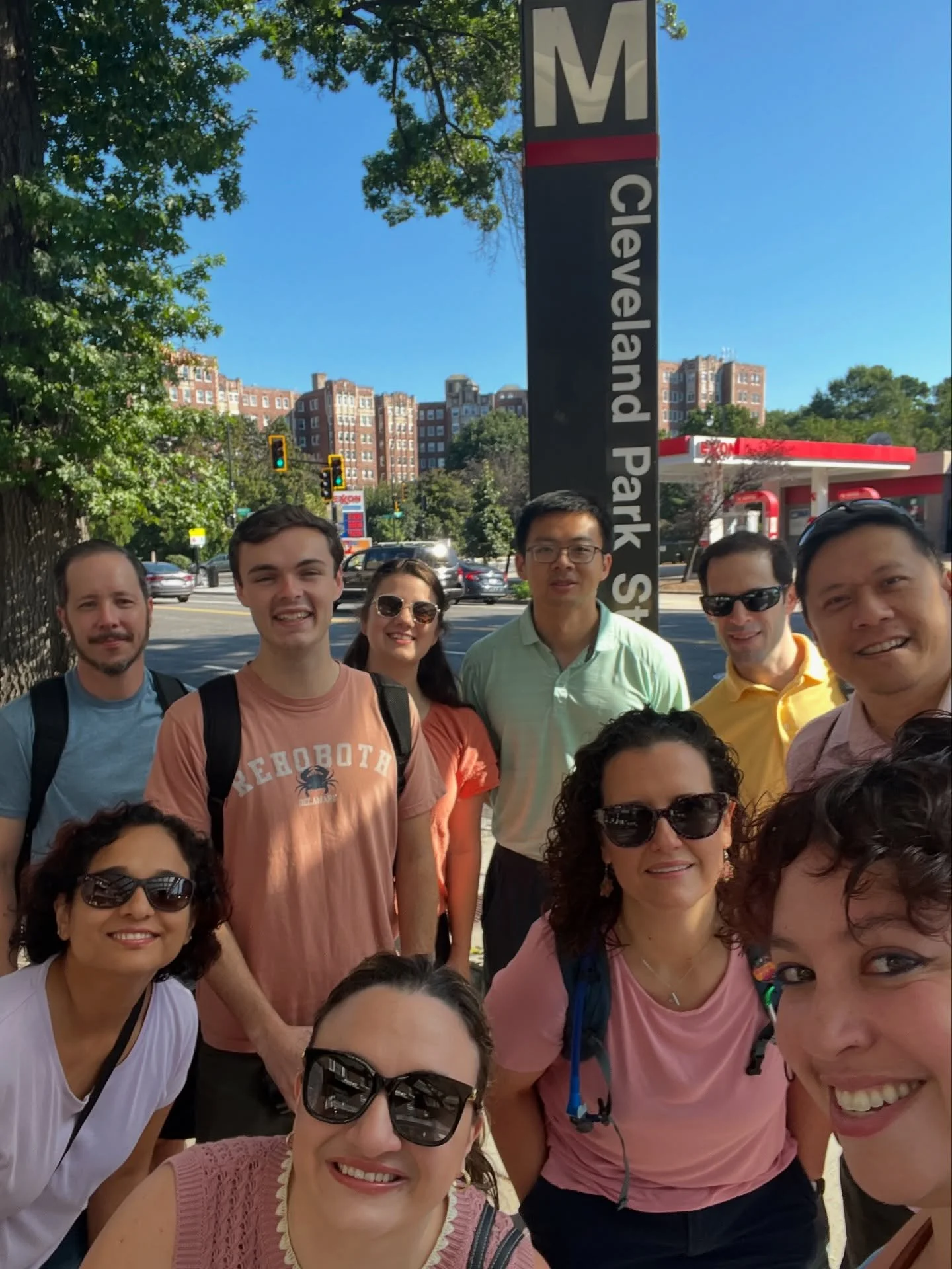 Photos from yesterday&rsquo;s gig at the @freshfarmdc Cleveland Park Farmers&rsquo; Market. Thanks again to everyone who stopped by, donated to @some_dc , and supported the local vendors! 

#supremechord #freshfarm #clevelandpark #dcacappella