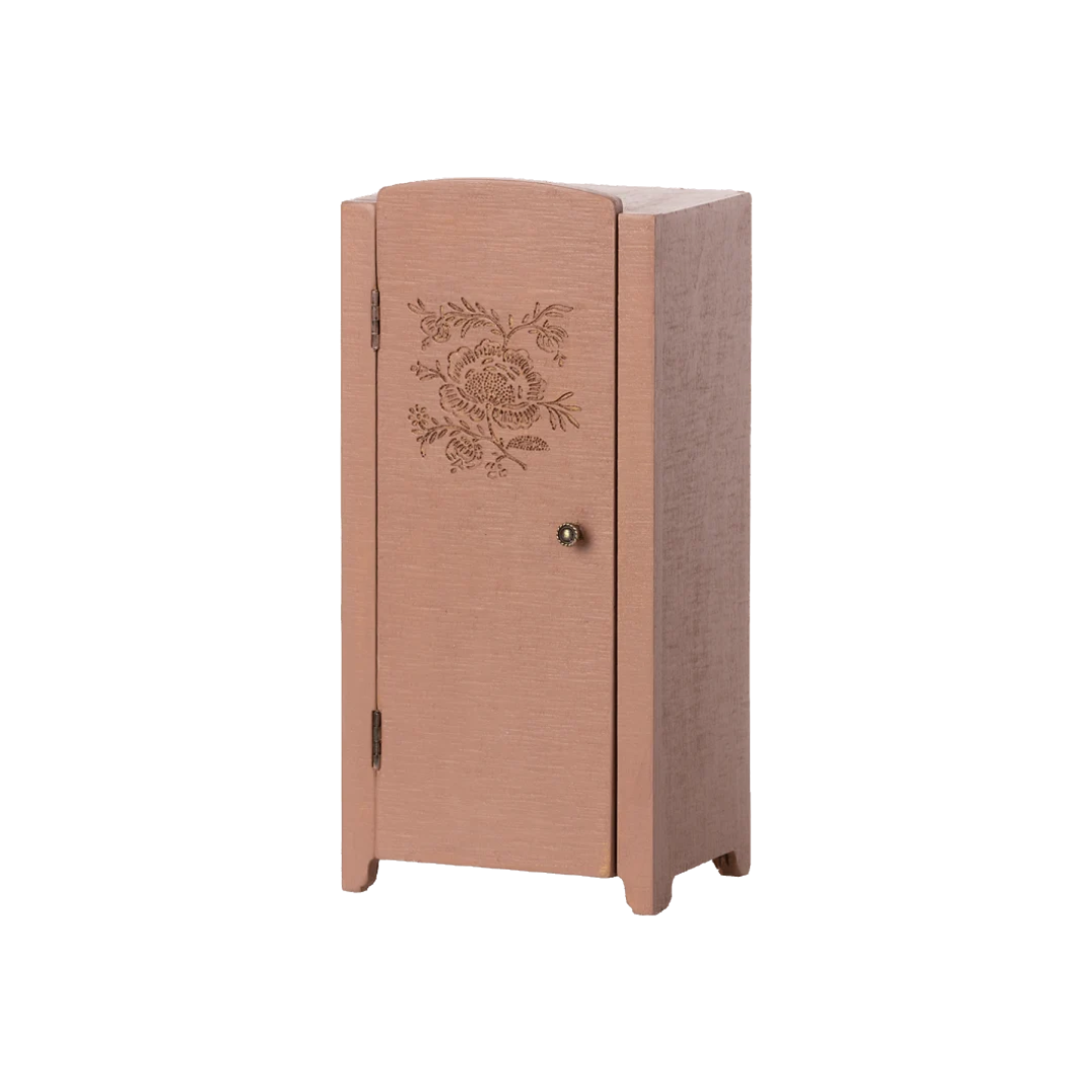 Maileg Miniature Closet .png