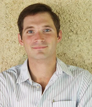Dan Alvarado Director of Sales + Logistics