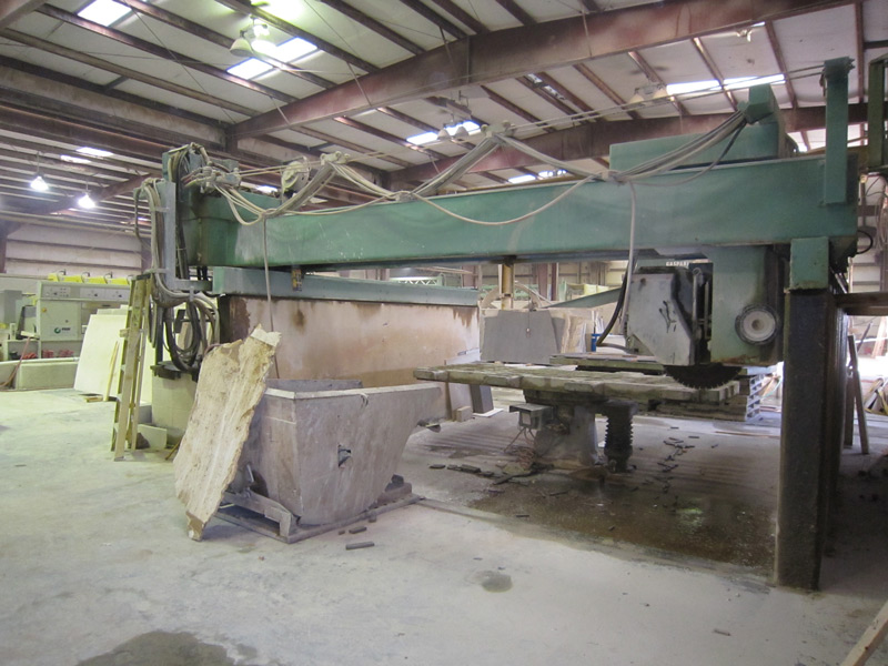 Slabbing machine