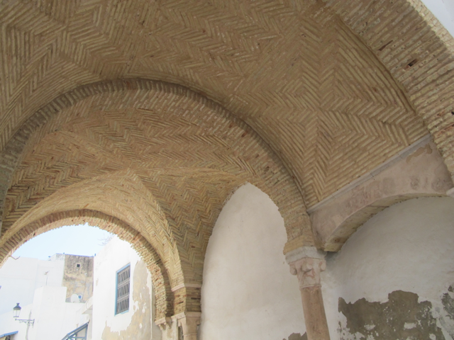 Structural masonry groin vaults, Medina of Tunis