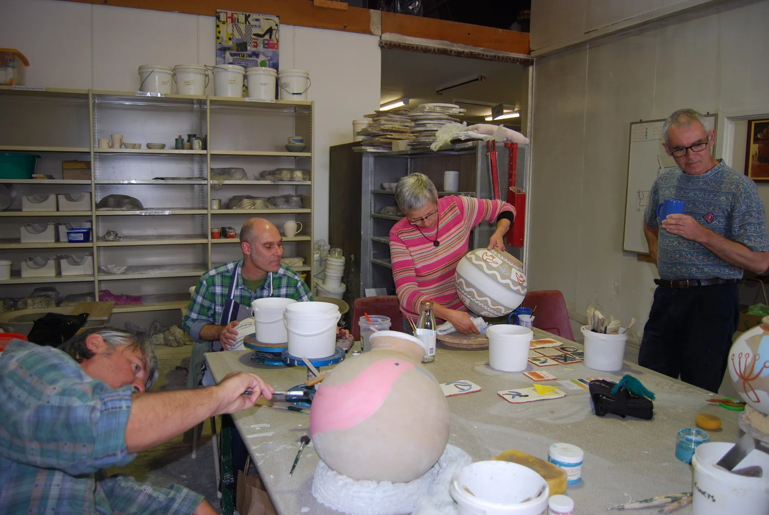 Artists_painting_matka.jpg