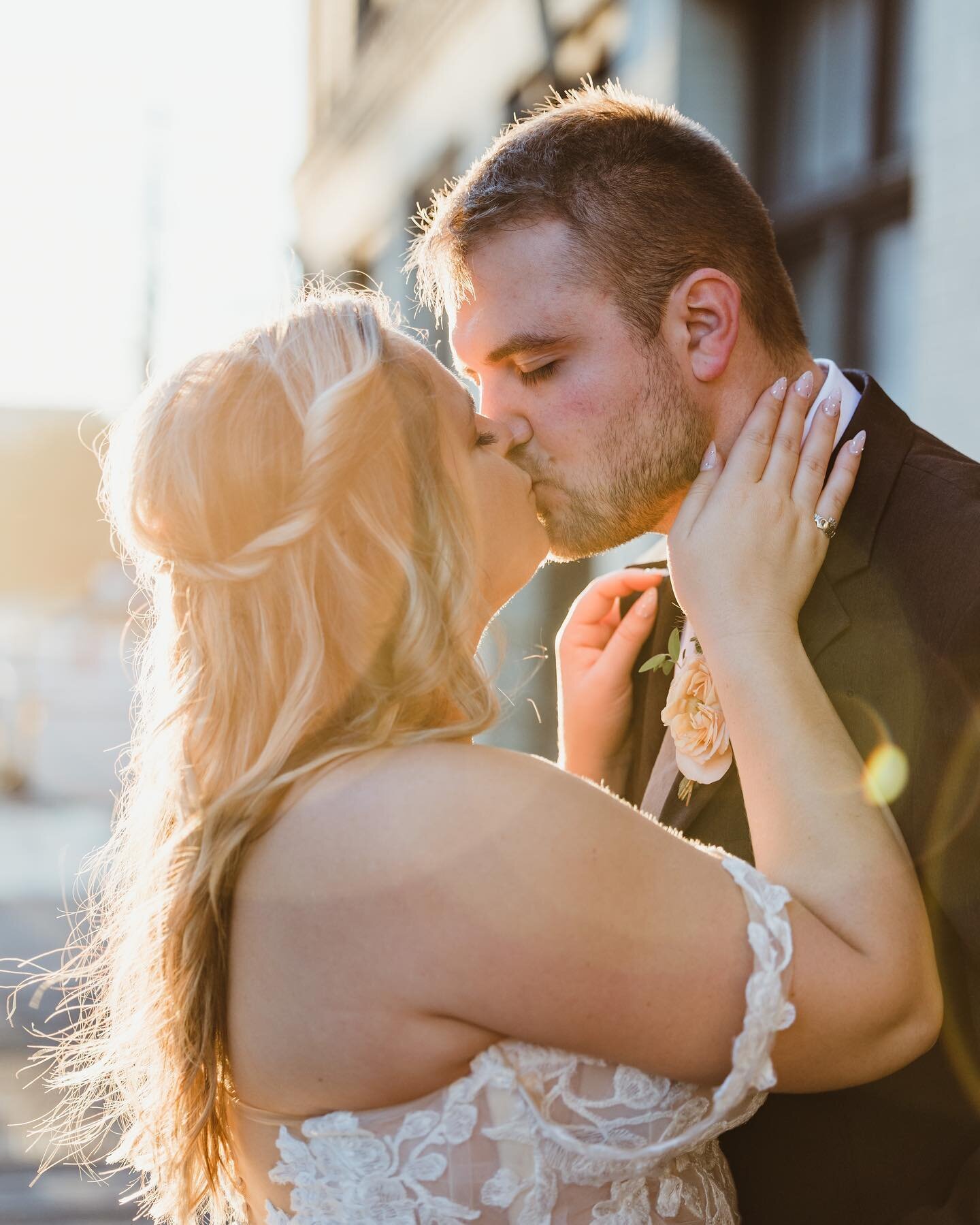 Yesterday&rsquo;s wedding at @filamentmke was amazing - and look at that sunlight 😍. Congratulations to Nataley + Drew!