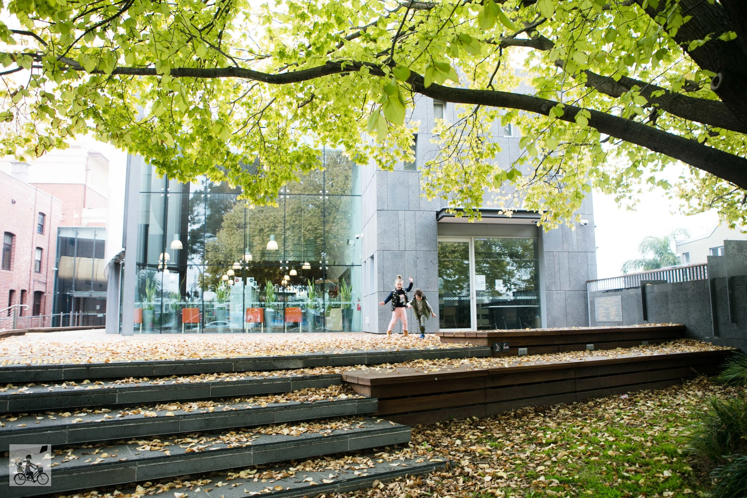 Williamstown Library - Mamma Knows West