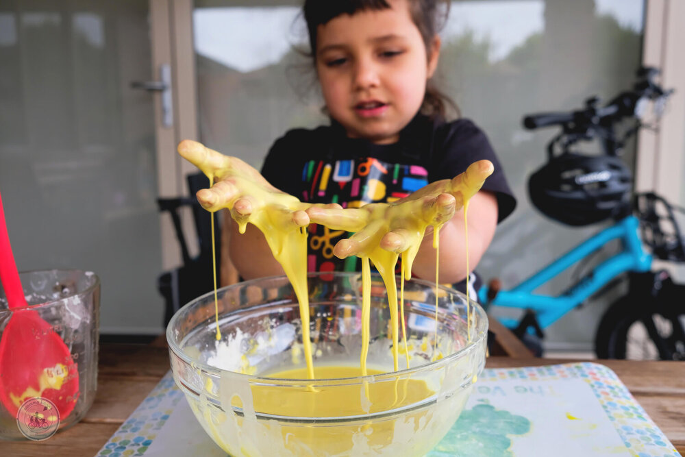 let's make slime - museum at home - mamma knows melbourne