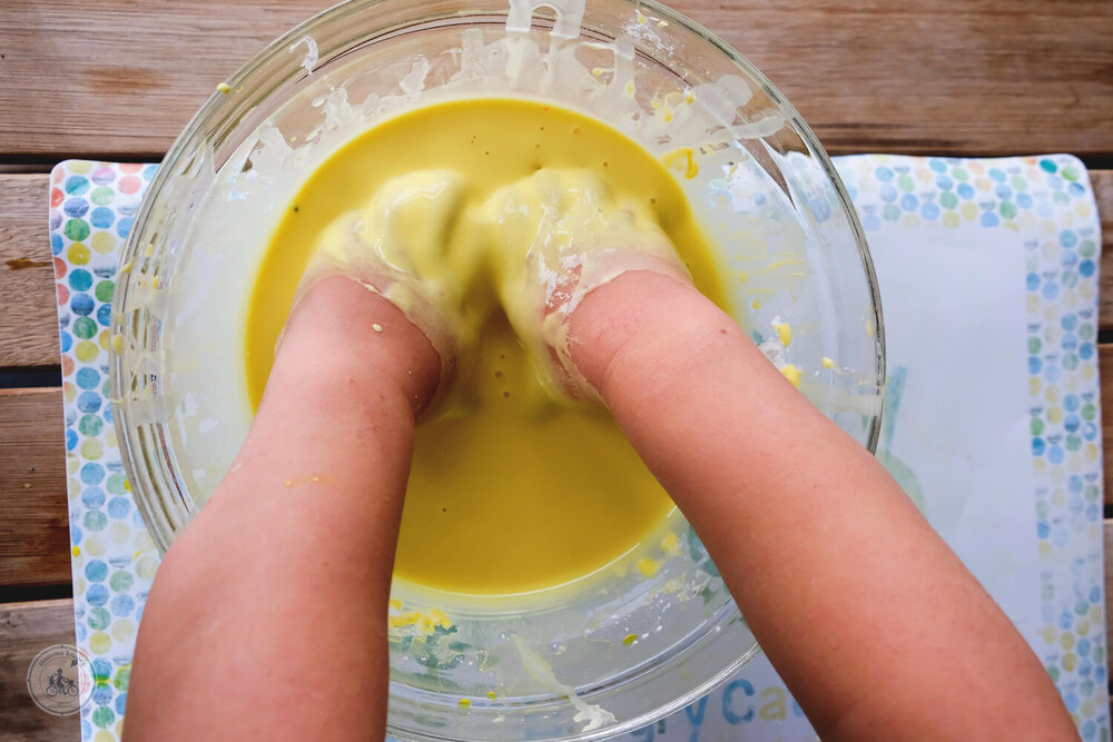 let's make slime - museum at home - mamma knows melbourne