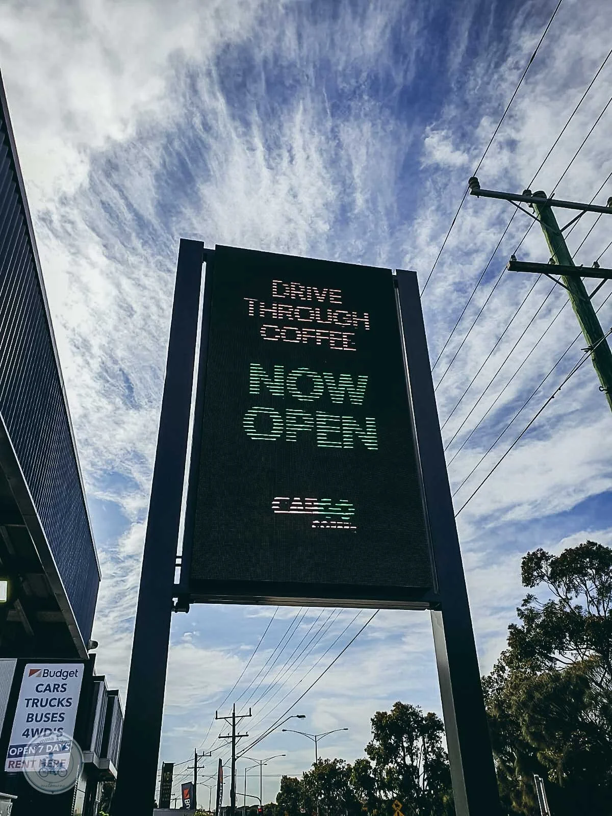 cargo coffee opens and there's FREE coffee!