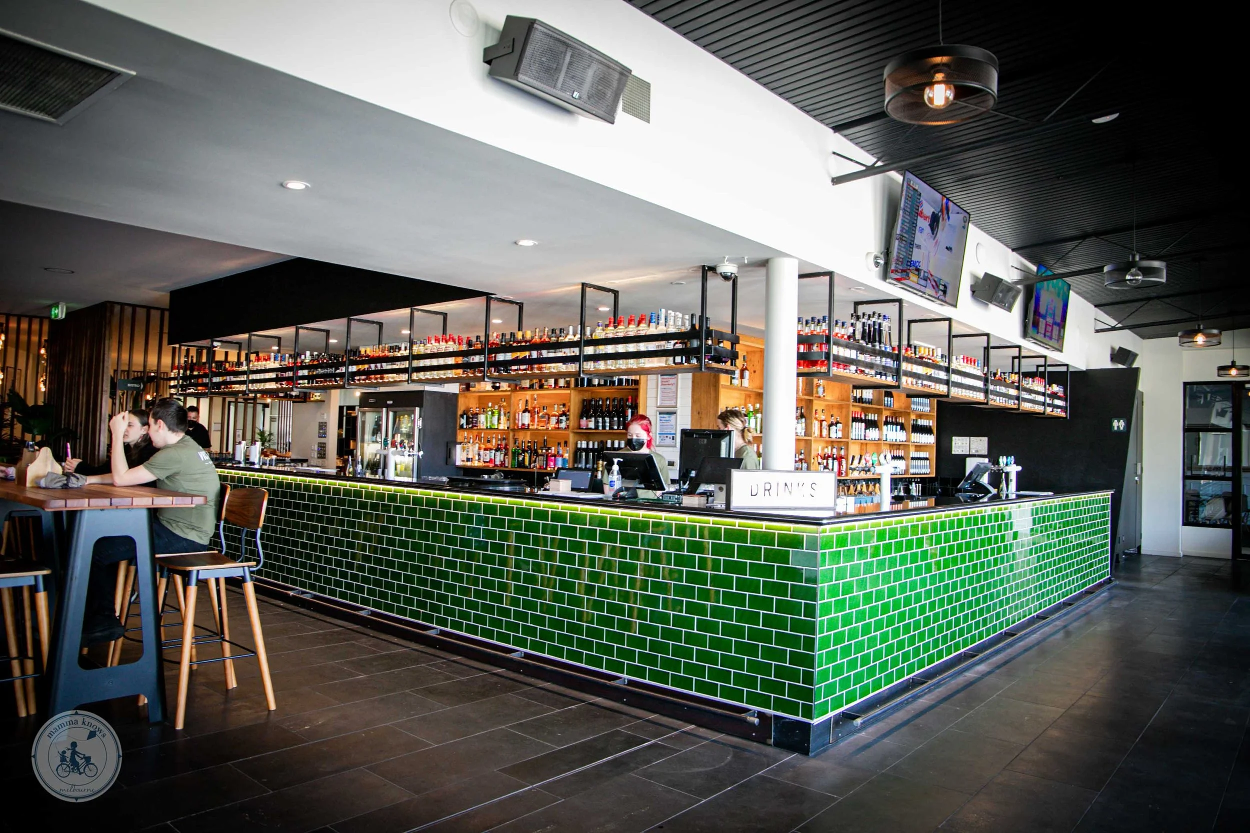 The Victoria Hotel, Yarraville mamma knows west