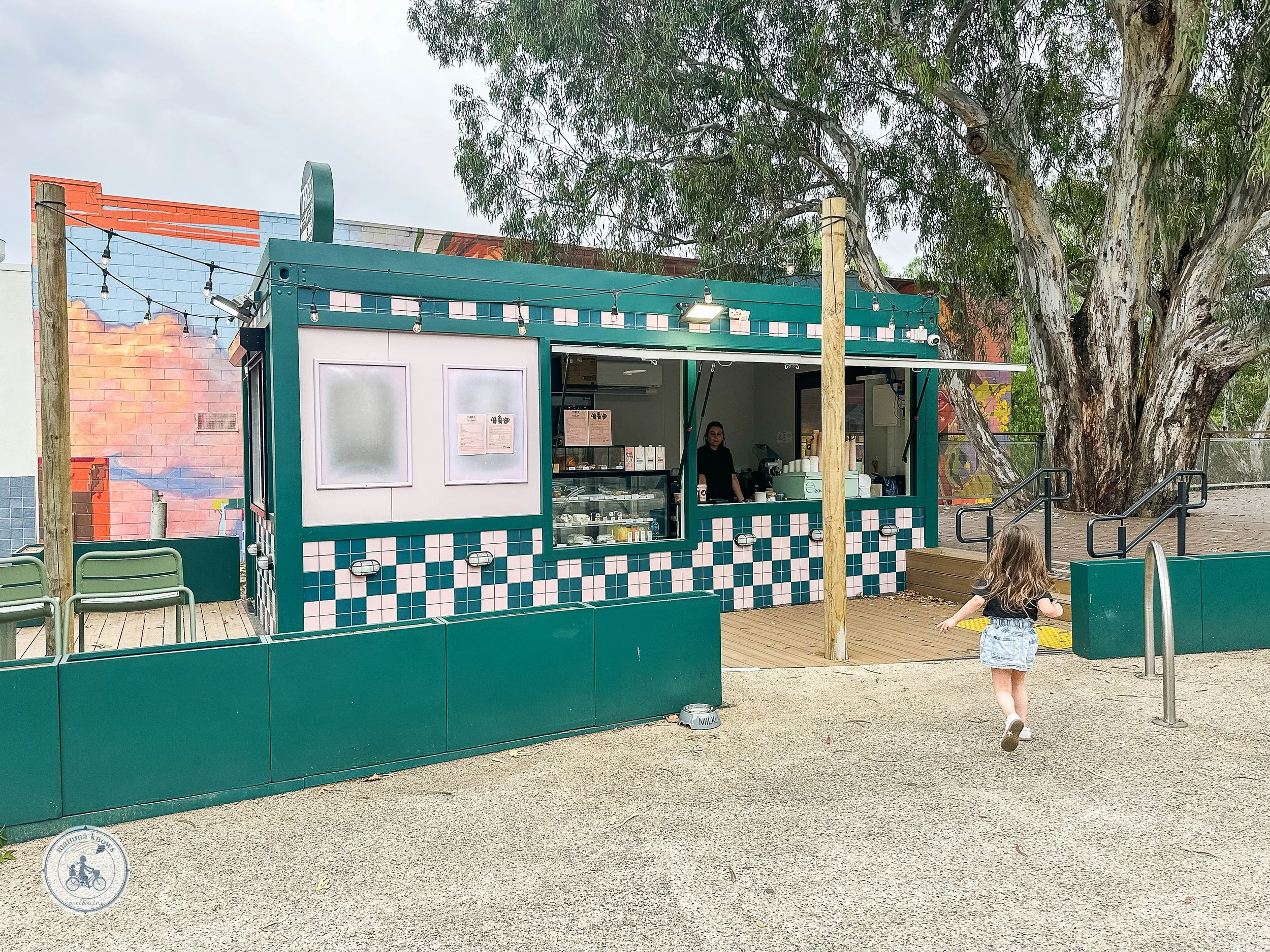 3 little pigs, werribee