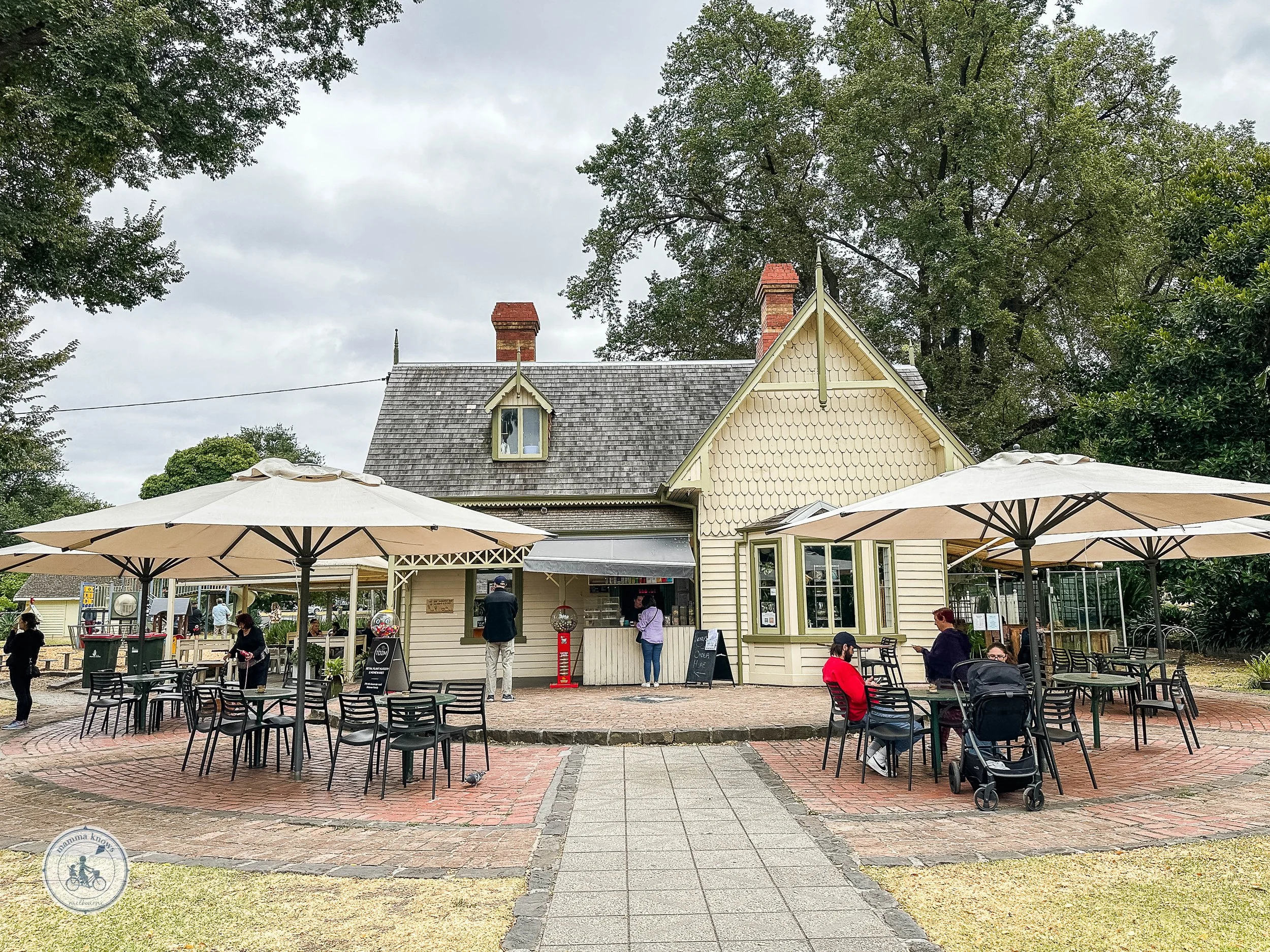 curators collective, moonee ponds