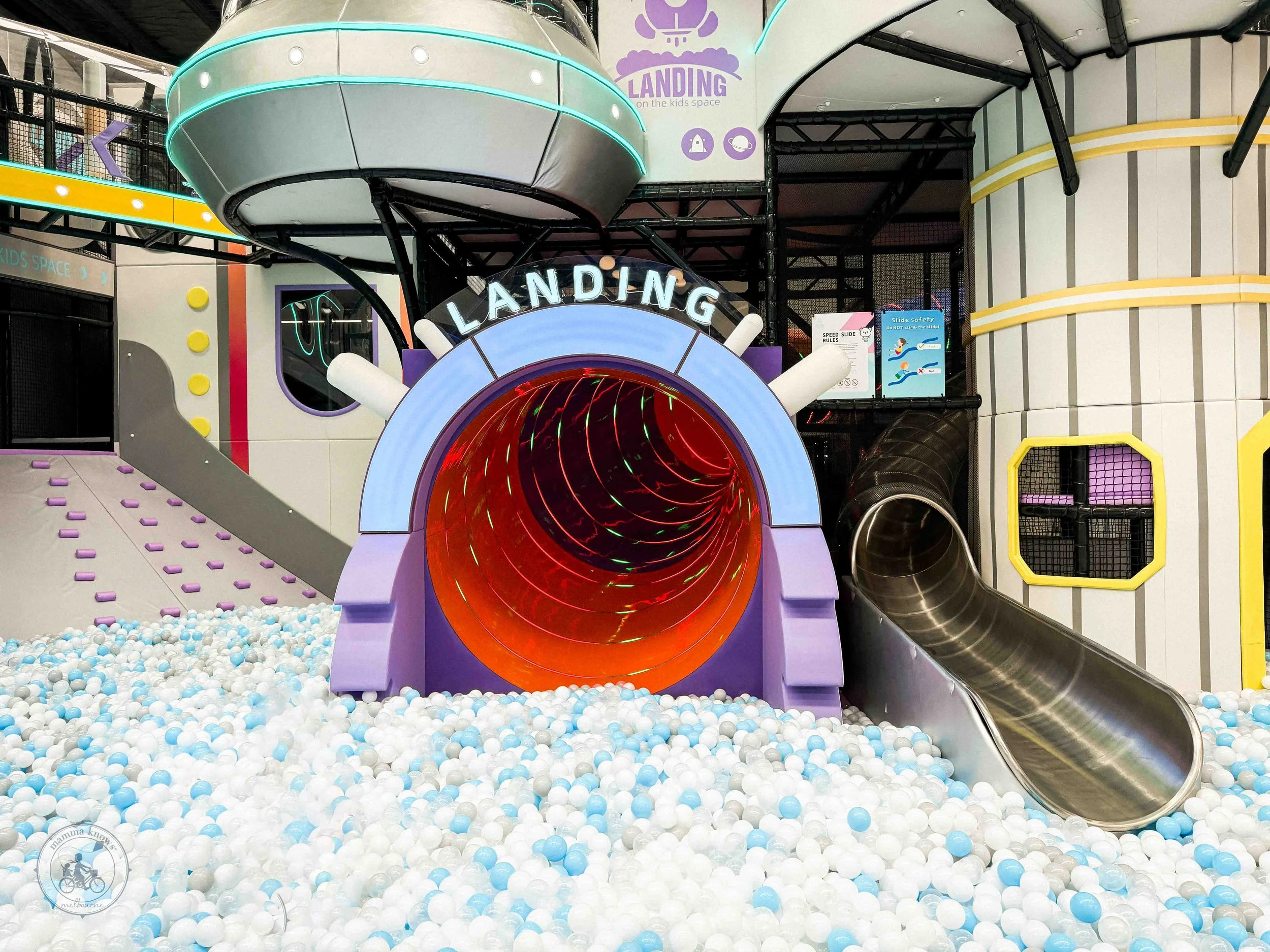 landing playcentre, altona north 