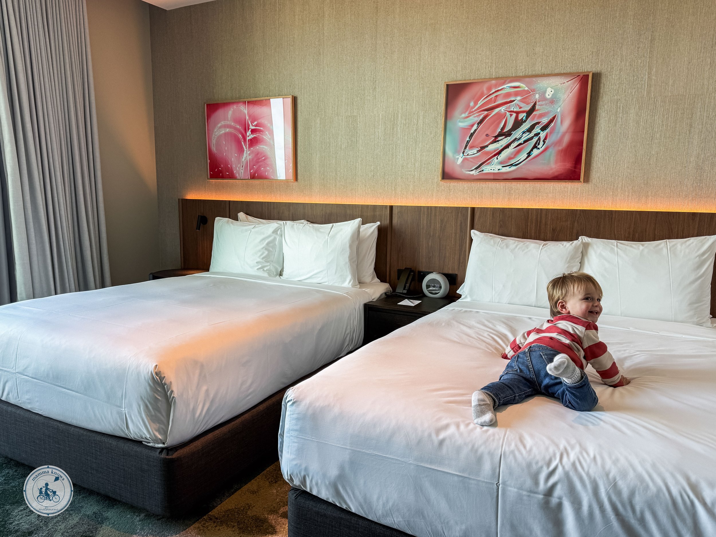 crowne plaza, geelong